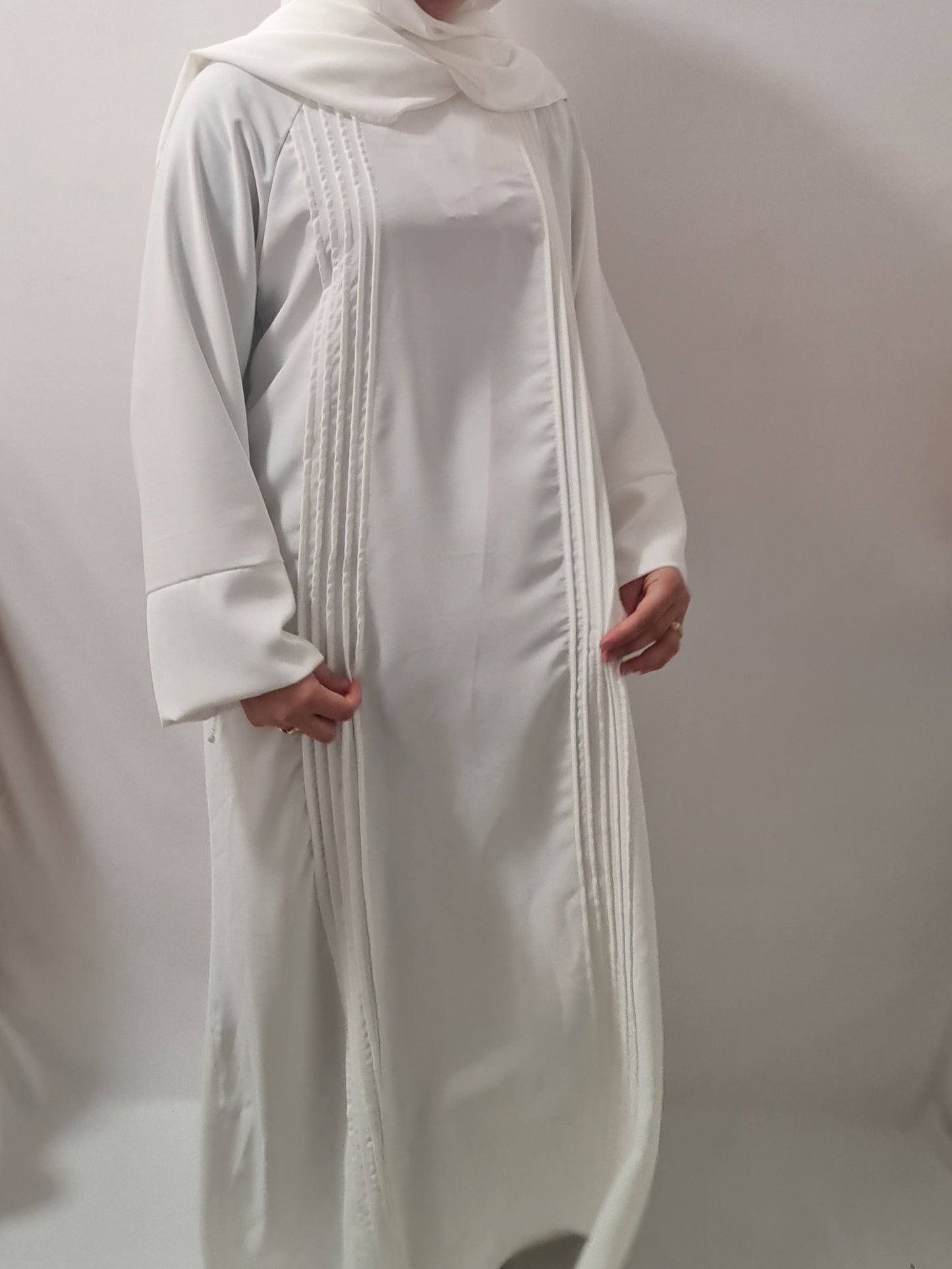 Abaya layali con hijab incorporado