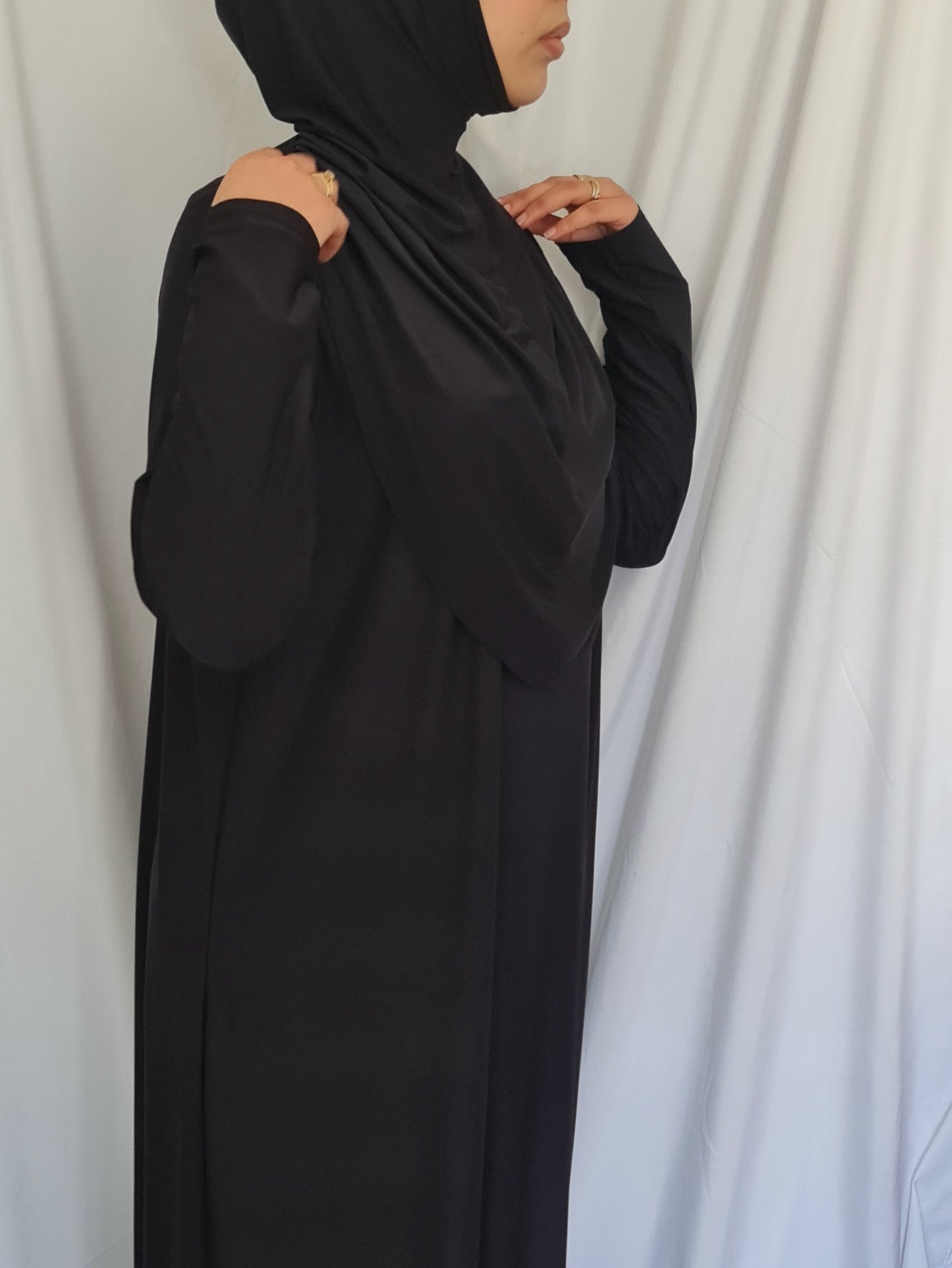 Abaya hijab incorporado