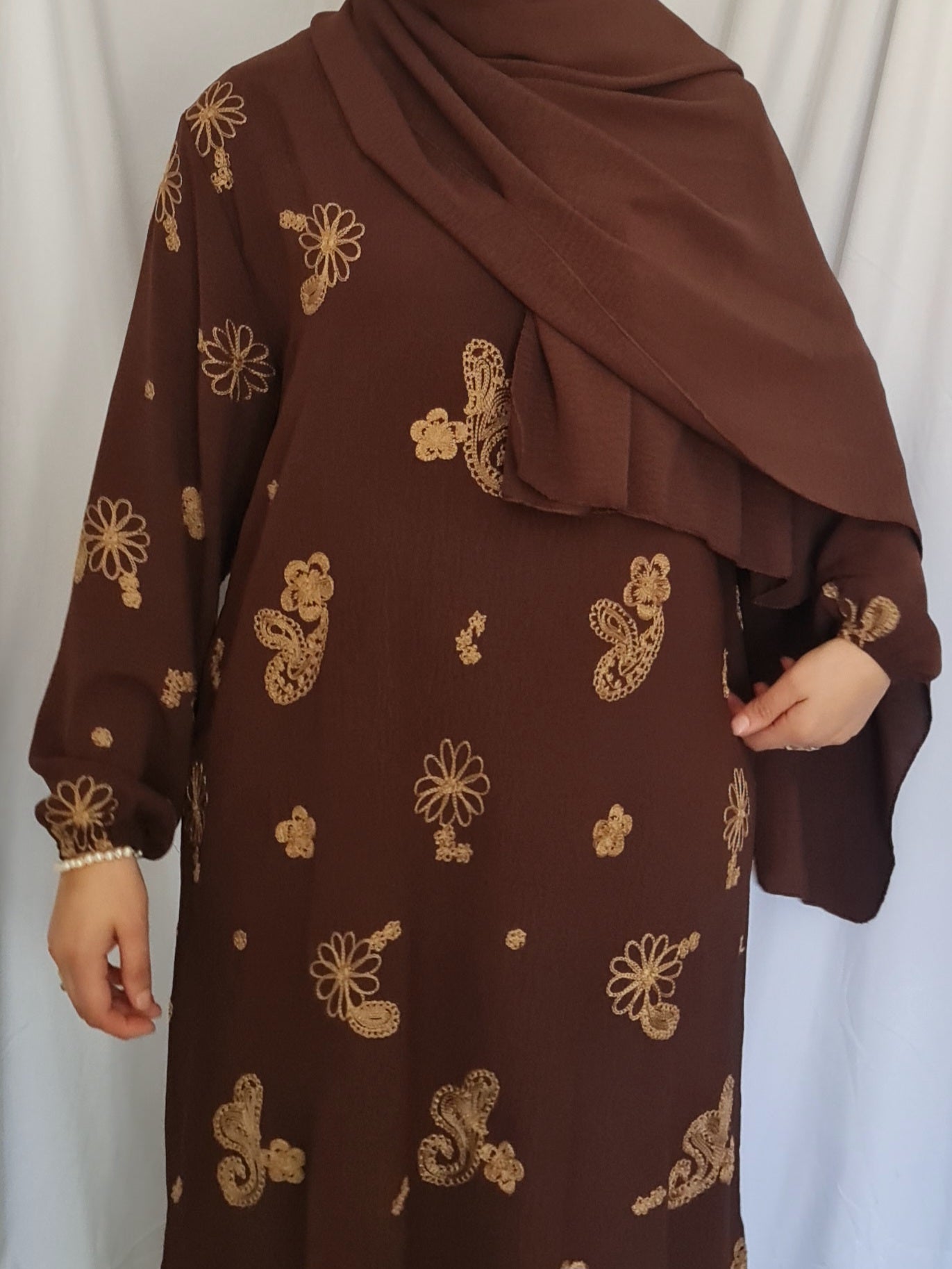Abaya Paisley